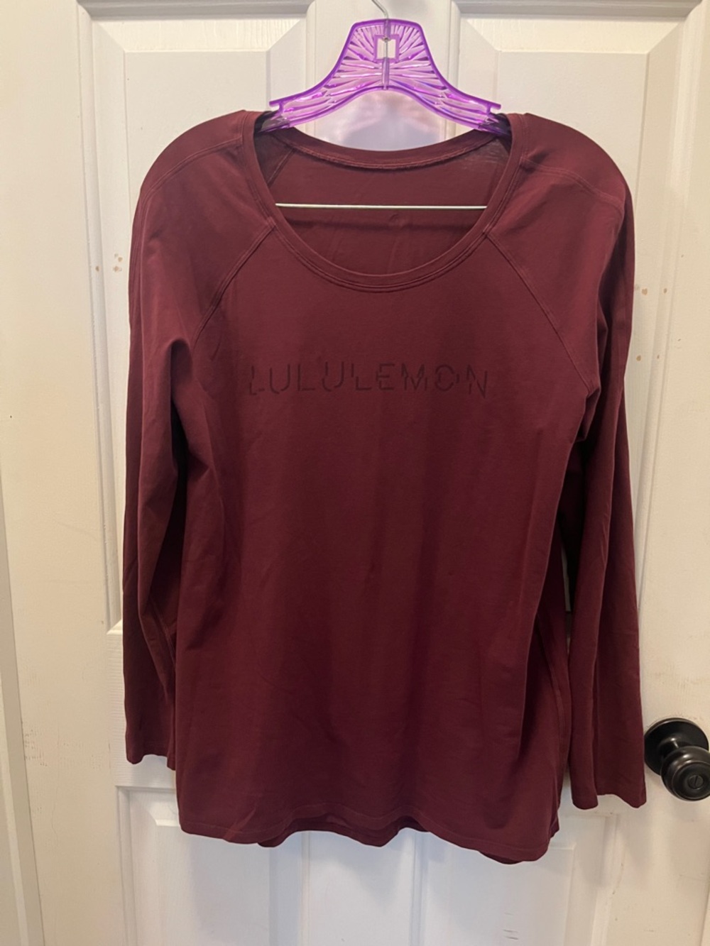 🍋 VGUC Lululemon Emerald Long Sleeve *Lunar New Year in Garnet - Sz 8